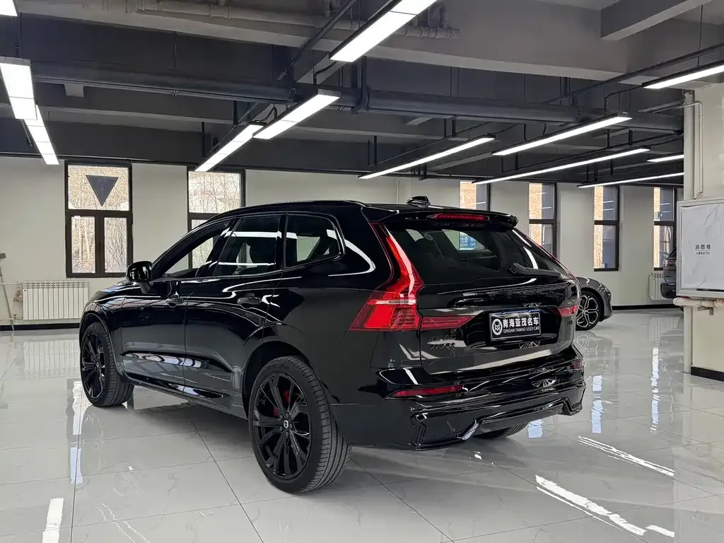 Volvo XC60 2025 из CN, фото 8