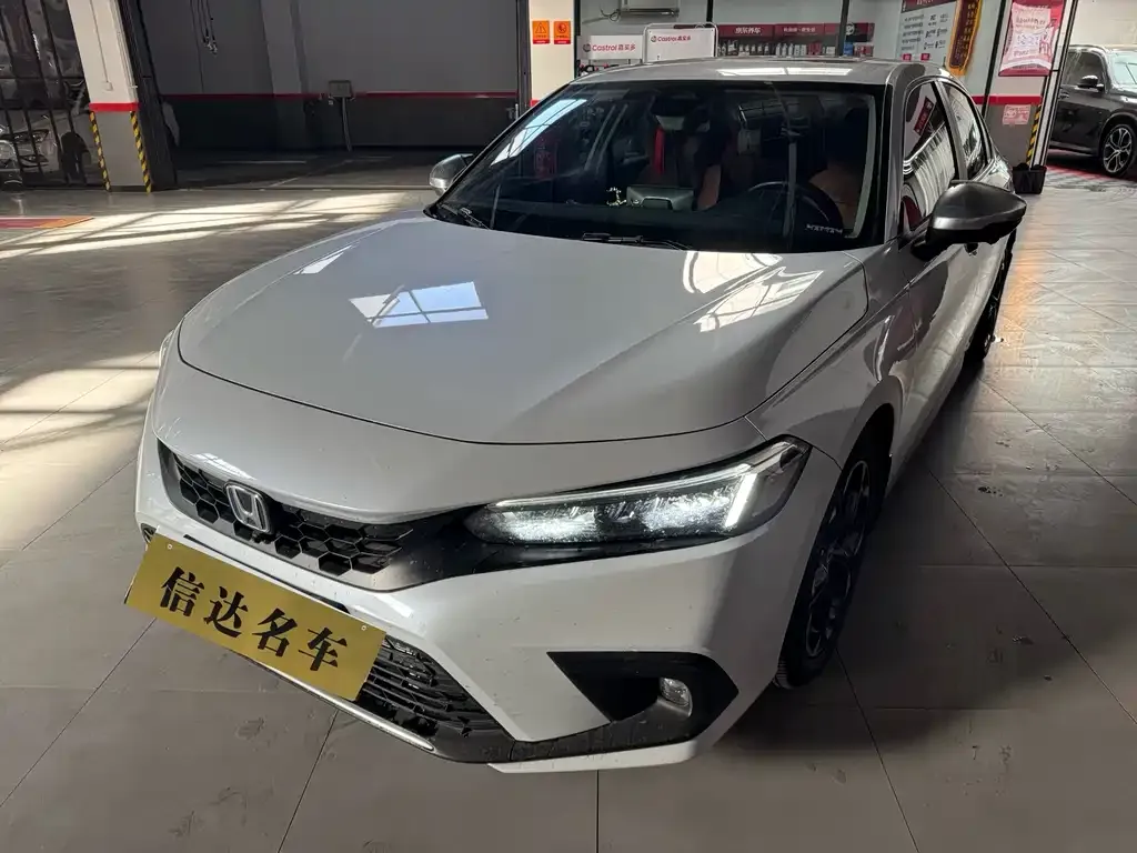 Honda Civic 2025 из CN, фото 1