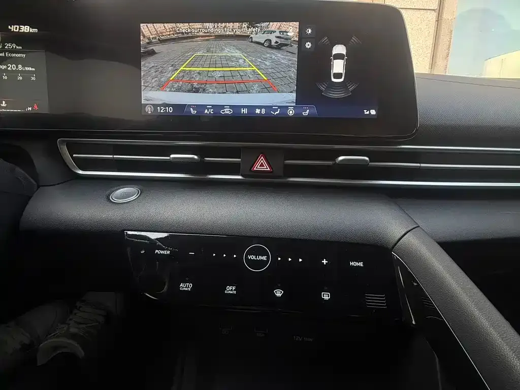 Hyundai Elantra 2023 из CN, фото 3