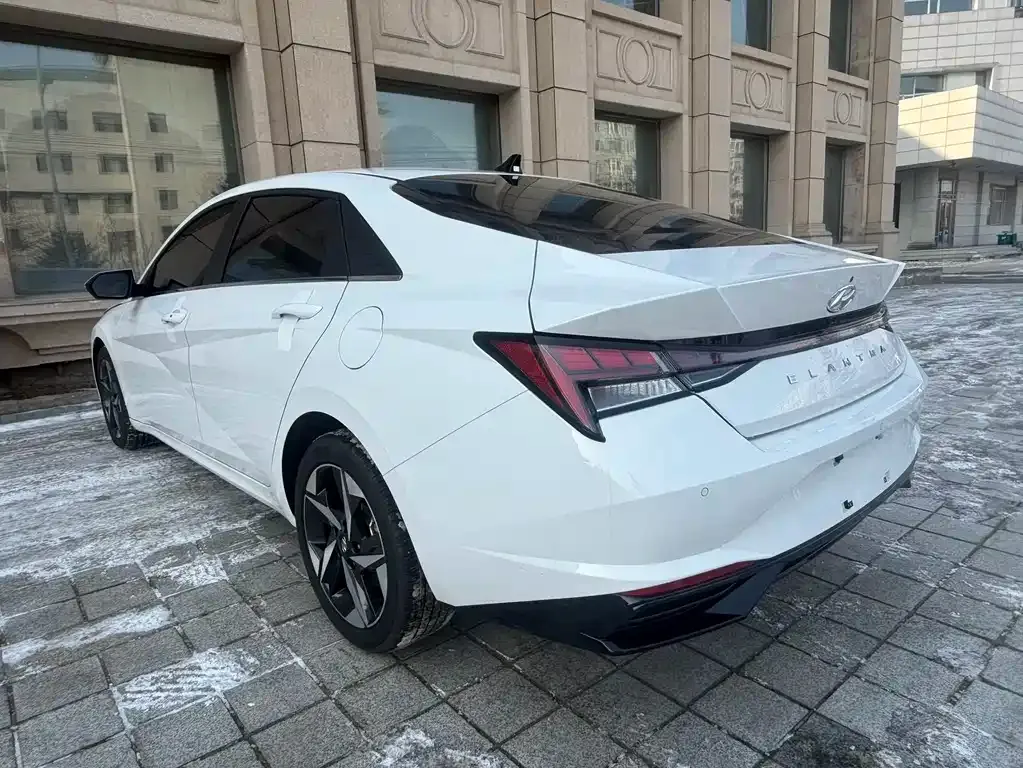 Hyundai Elantra 2023 из CN, фото 8