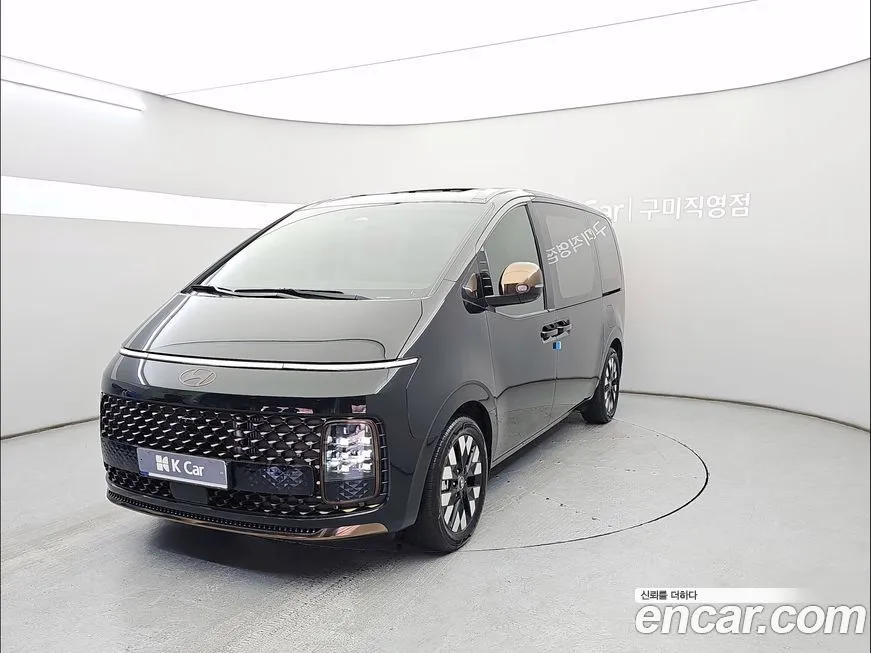 Hyundai Staria — фото 1