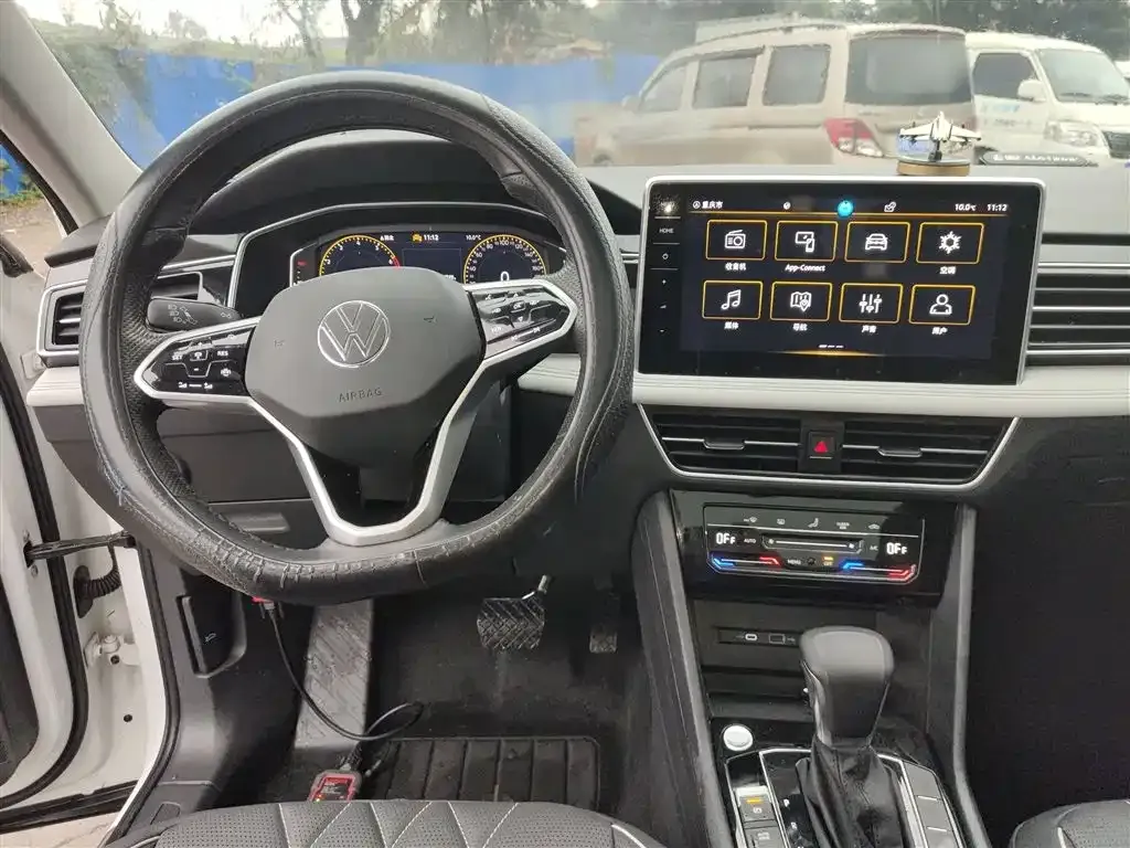 Volkswagen Tiguan L 2023 из CN, фото 10