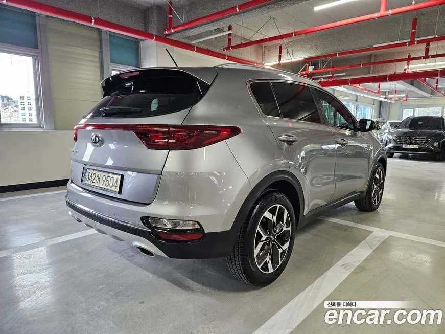 Kia Sportage — фото 9