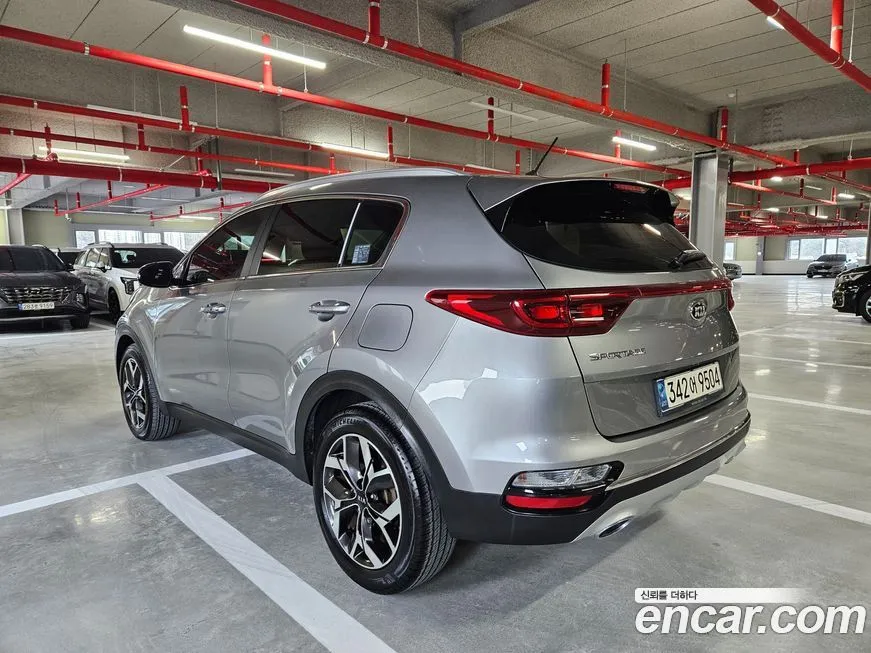 Kia Sportage — фото 8