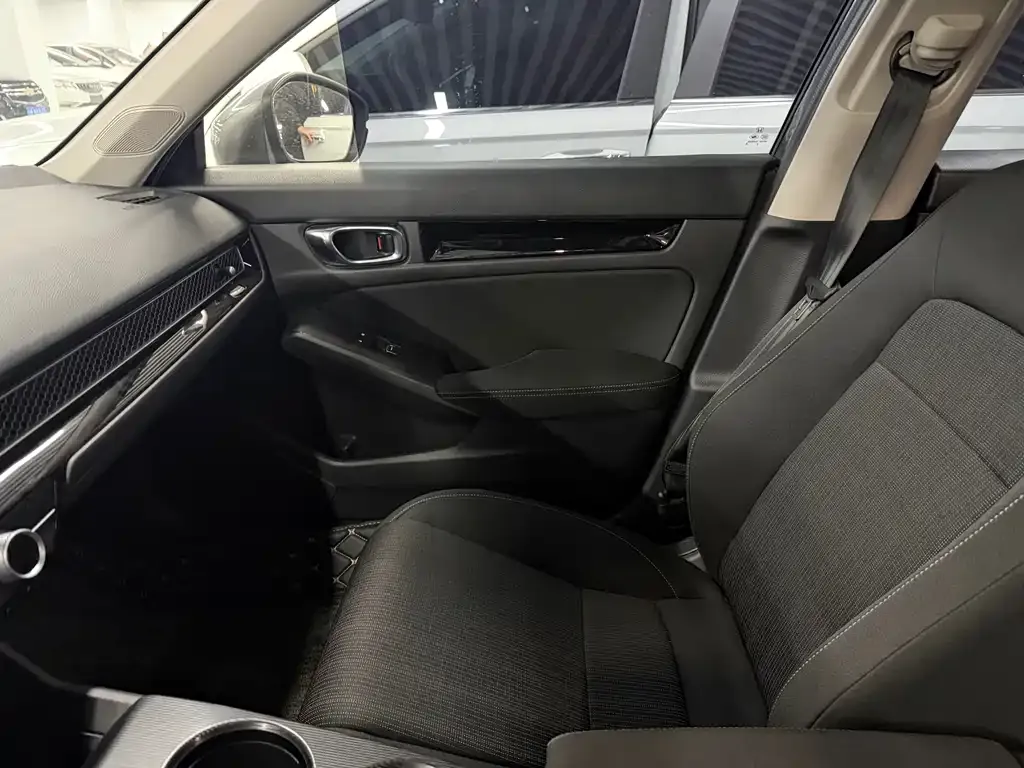 Honda Civic 2024 из CN, фото 4