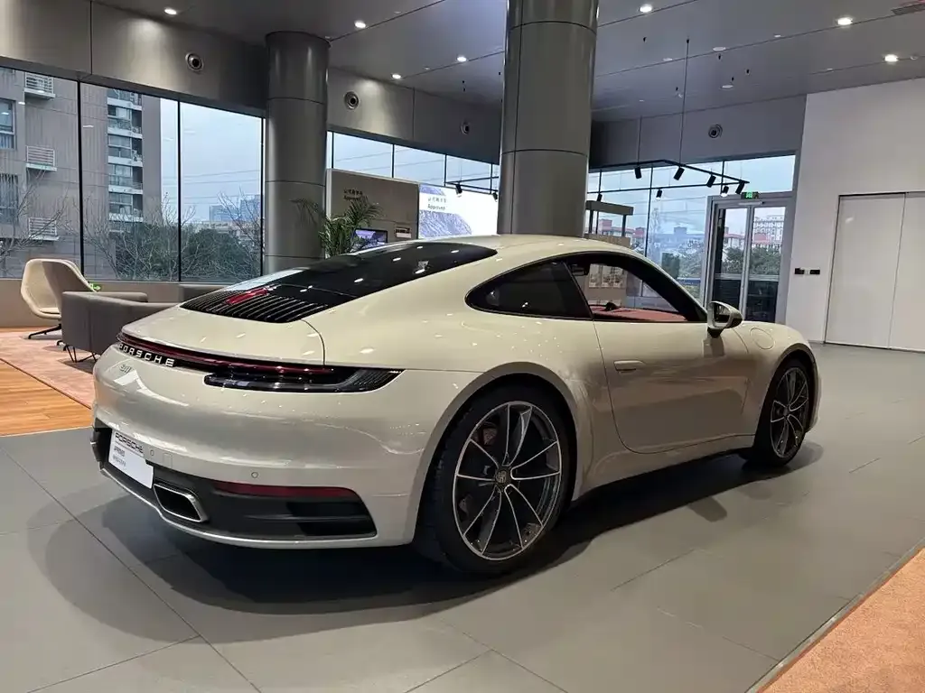 Porsche 911 2024 из CN, фото 4