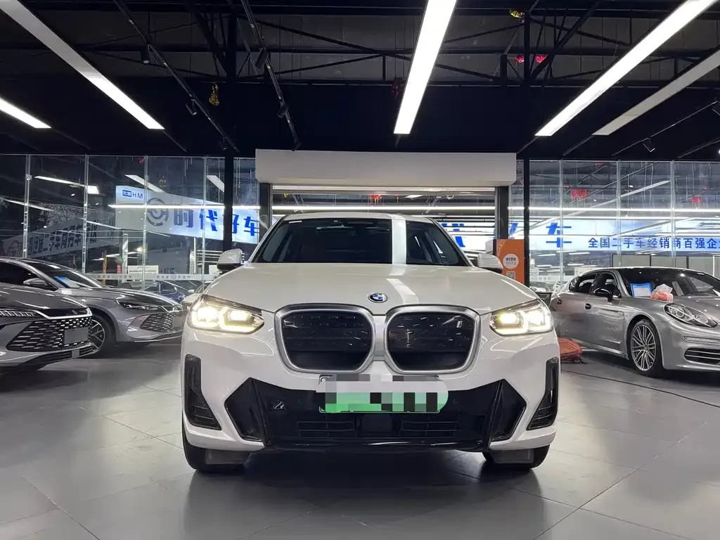 BMW iX3 2025 из CN, фото 6