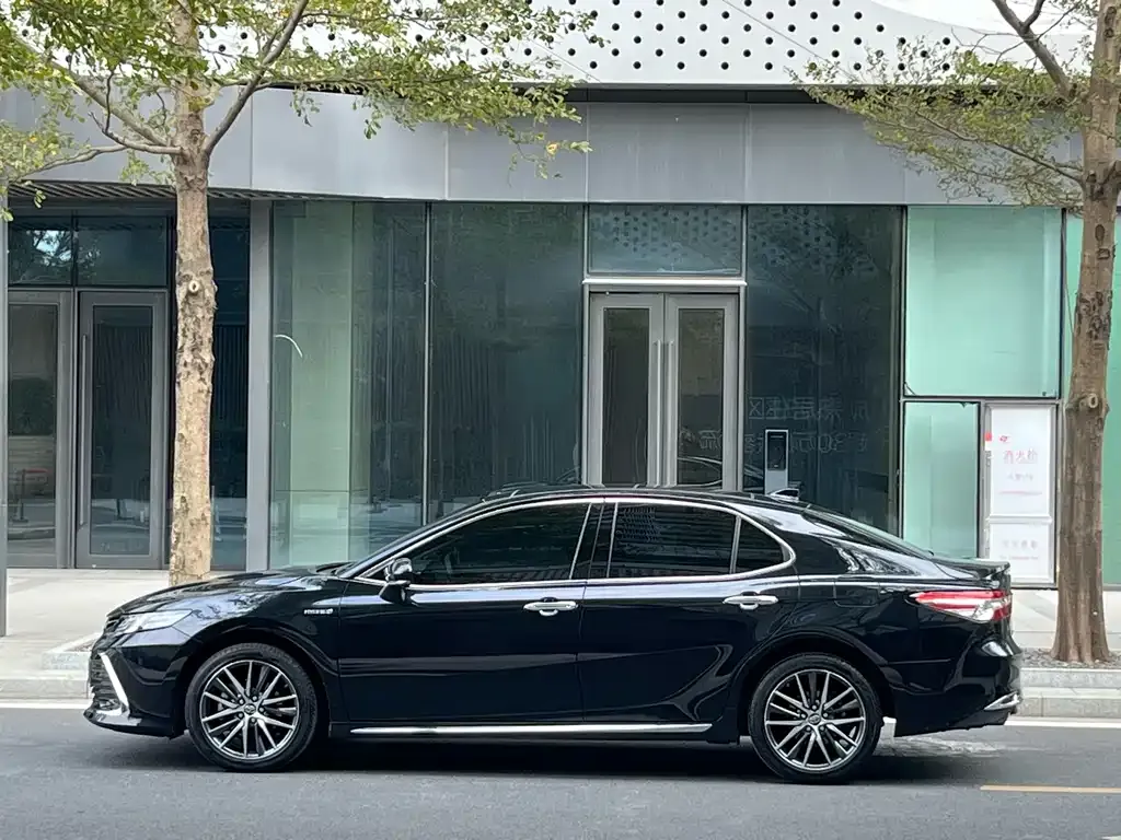 Toyota Camry 2023 из CN, фото 7