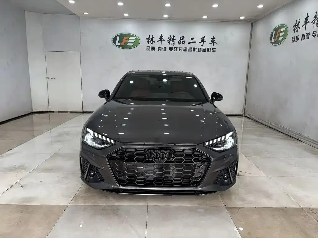 Audi A4L 2024 из CN, фото 2