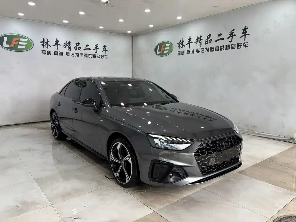 Audi A4L 2024 из CN, фото 3