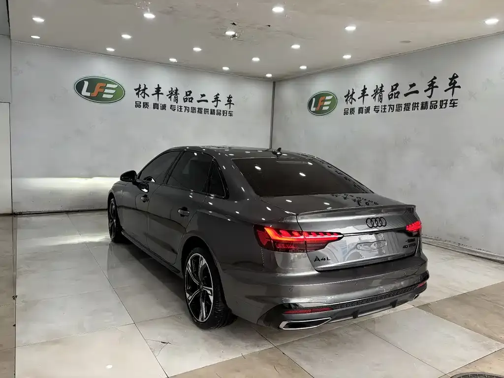Audi A4L 2024 из CN, фото 8