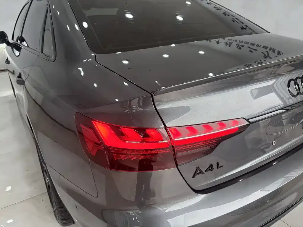 Audi A4L 2024 из CN, фото 5