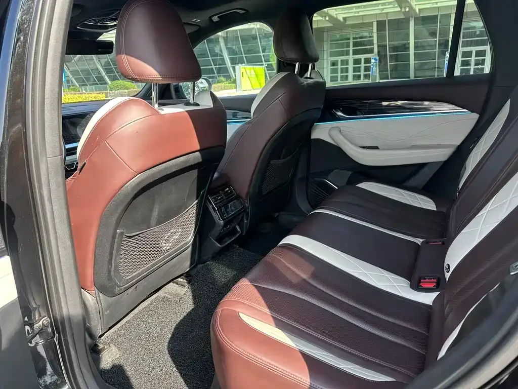Geely Xingyue L 2021 из CN, фото 4
