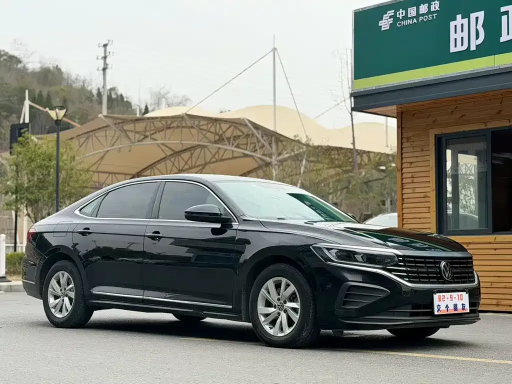 Volkswagen Passat 2023 из CN, фото 4
