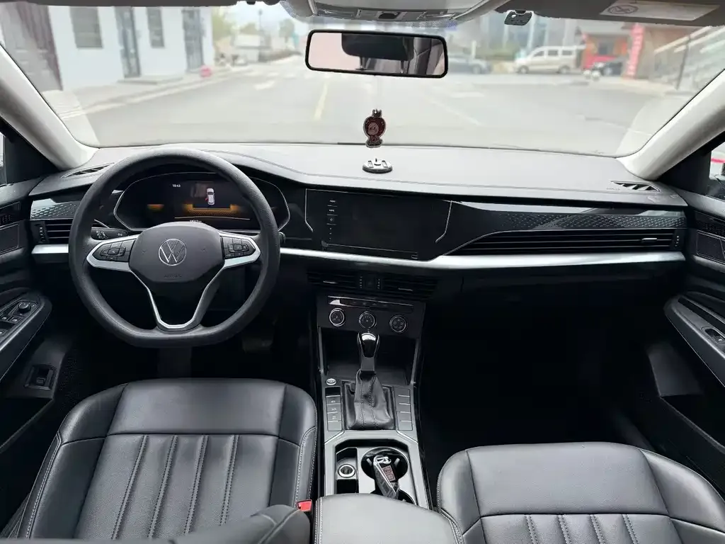 Volkswagen Passat 2023 из CN, фото 6