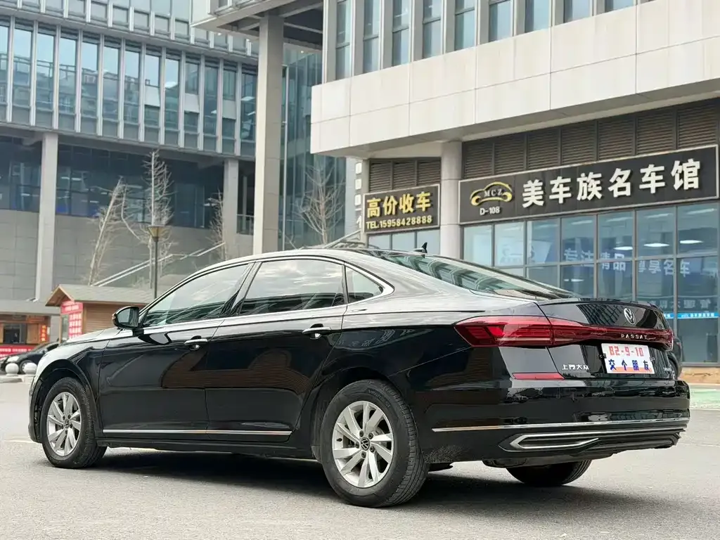 Volkswagen Passat 2023 из CN, фото 2