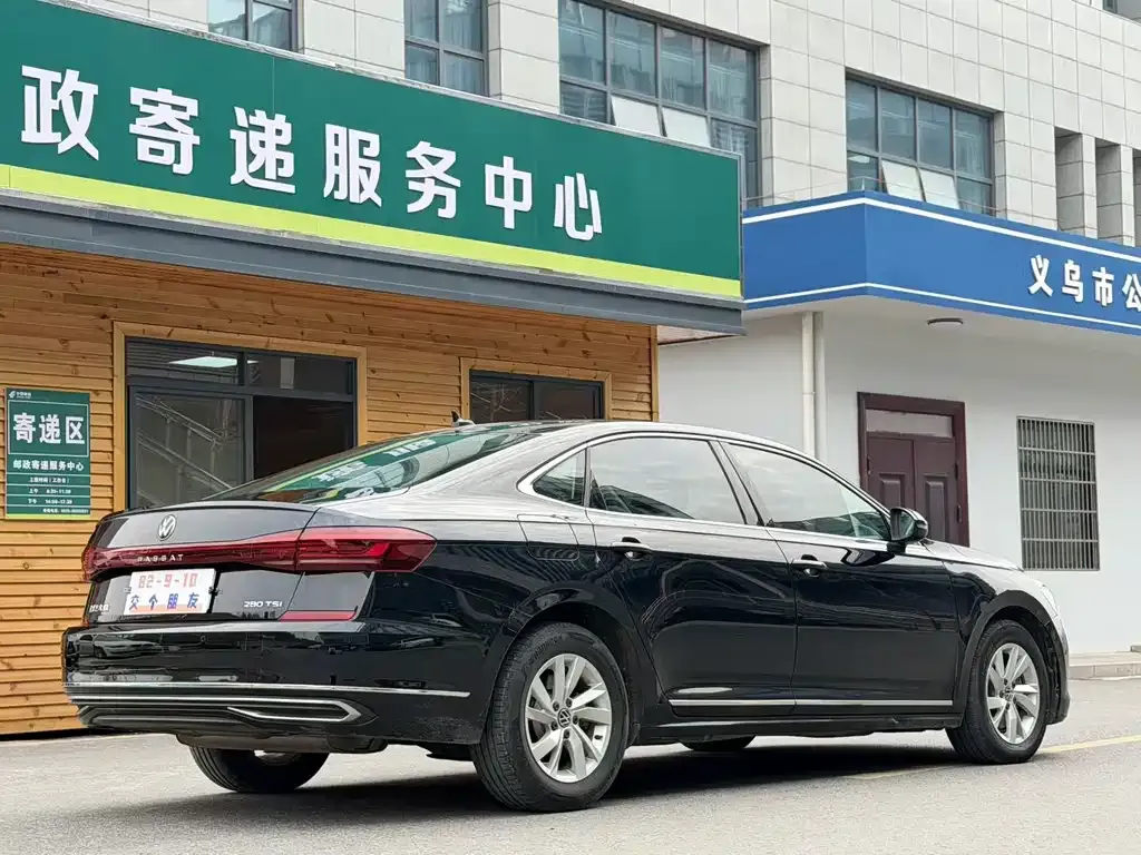 Volkswagen Passat 2023 из CN, фото 7