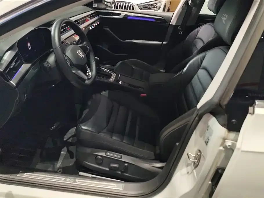 Volkswagen CC 2023 из CN, фото 5