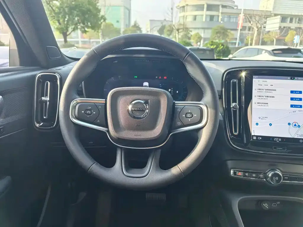 Volvo XC40 2025 из CN, фото 5
