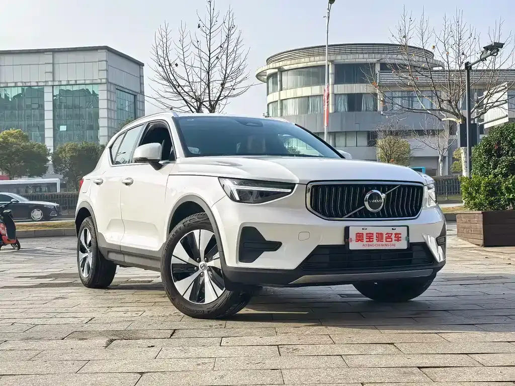 Volvo XC40 2025 из CN, фото 8