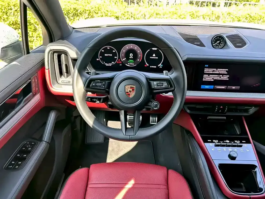 Porsche Cayenne Hybrid — фото 6