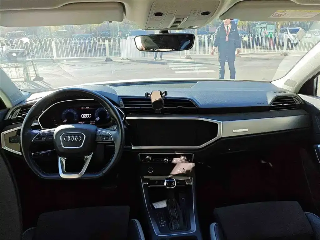 Audi Q3 2021 из CN, фото 2