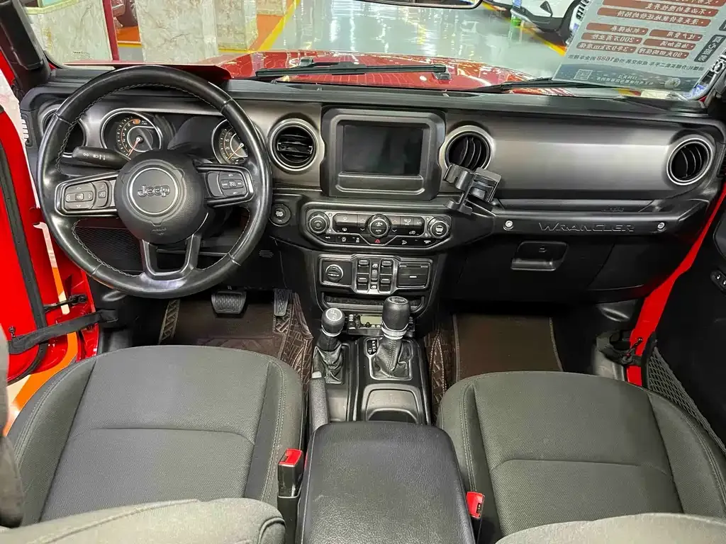 Jeep Wrangler 2022 из CN, фото 9