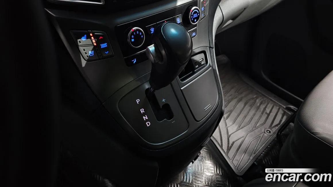 Hyundai Starex 2021 из KR, фото 2