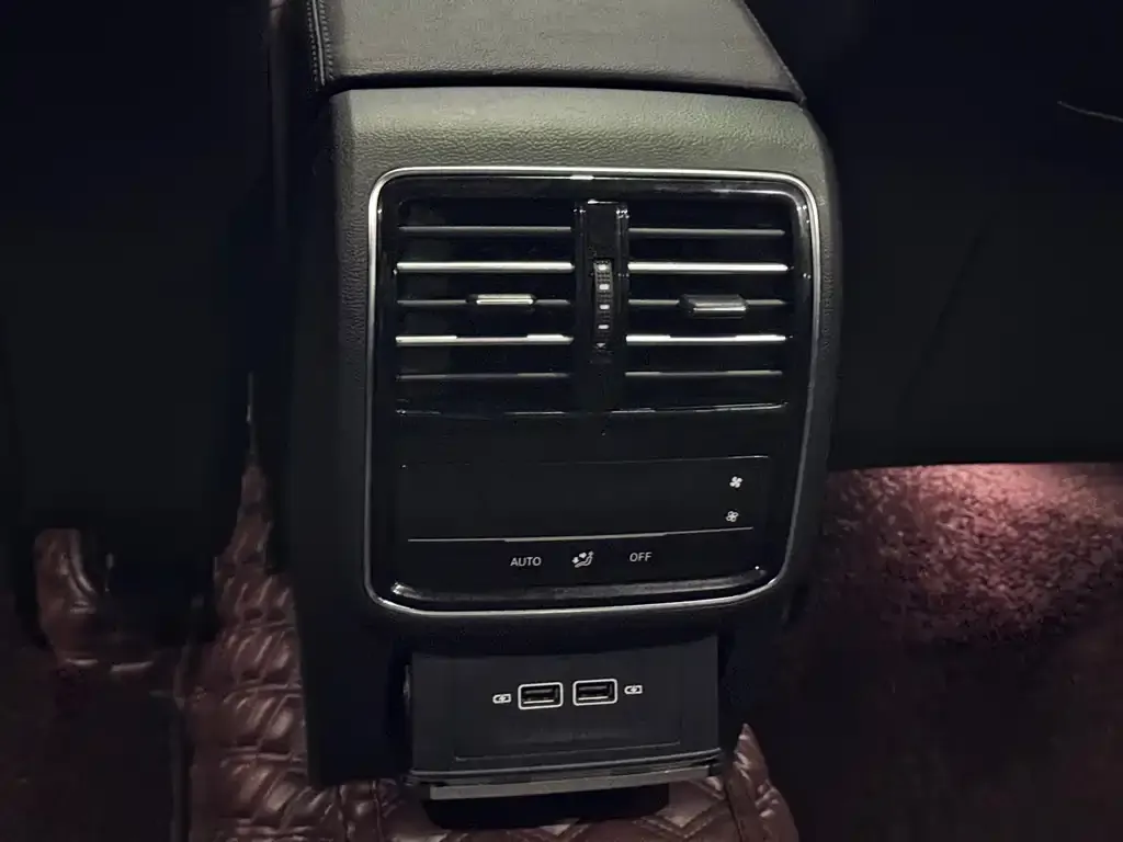 Volkswagen Magotan 2022 из CN, фото 2