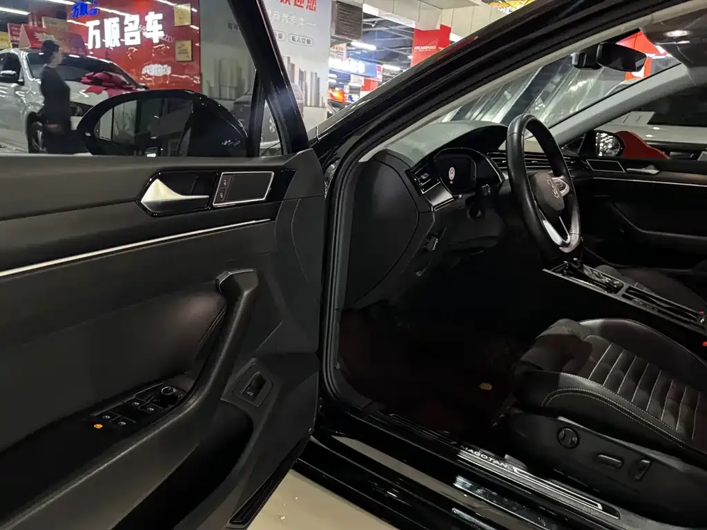 Volkswagen Magotan 2022 из CN, фото 3