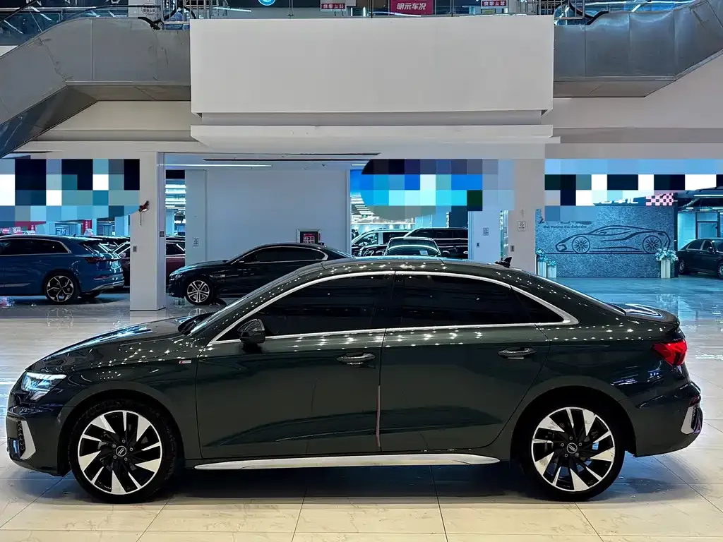 Audi A3 2023 из CN, фото 6