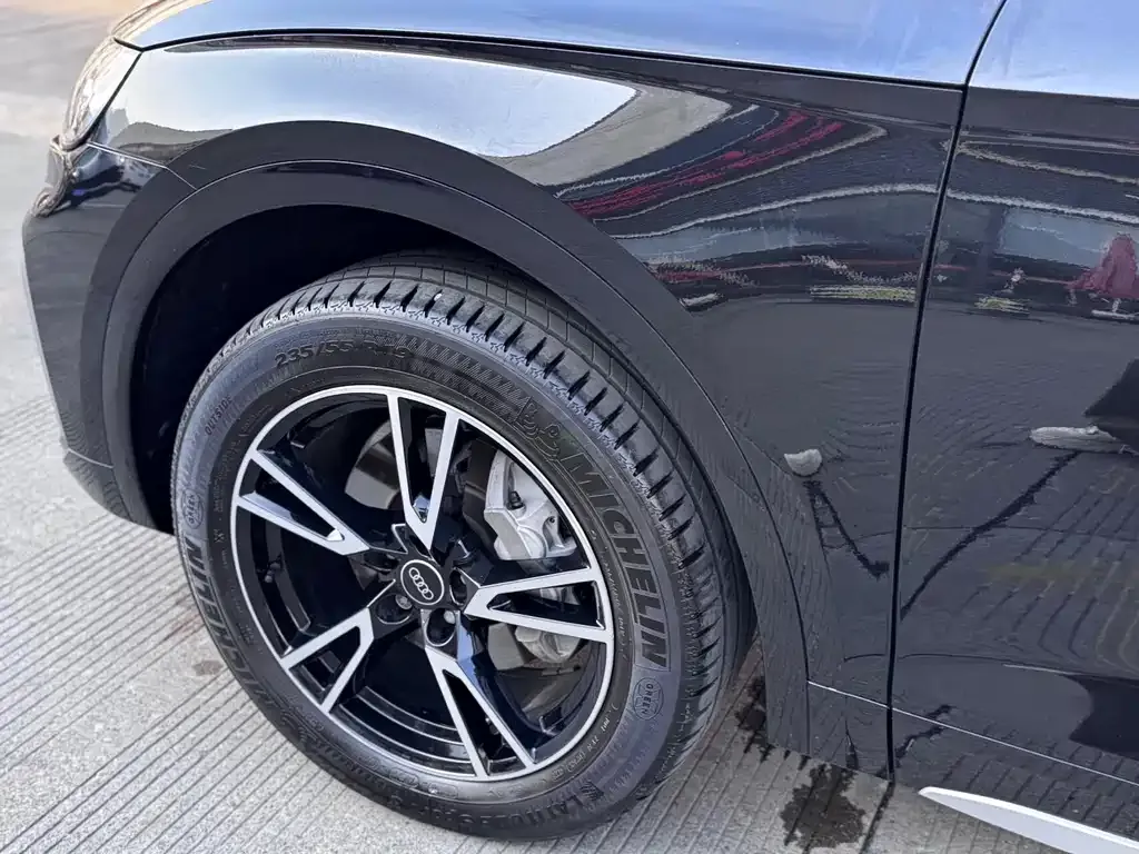 Audi Q5L 2024 из CN, фото 3