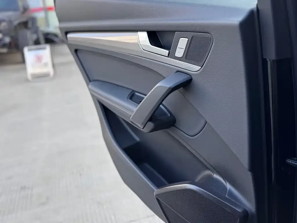 Audi Q5L 2024 из CN, фото 5