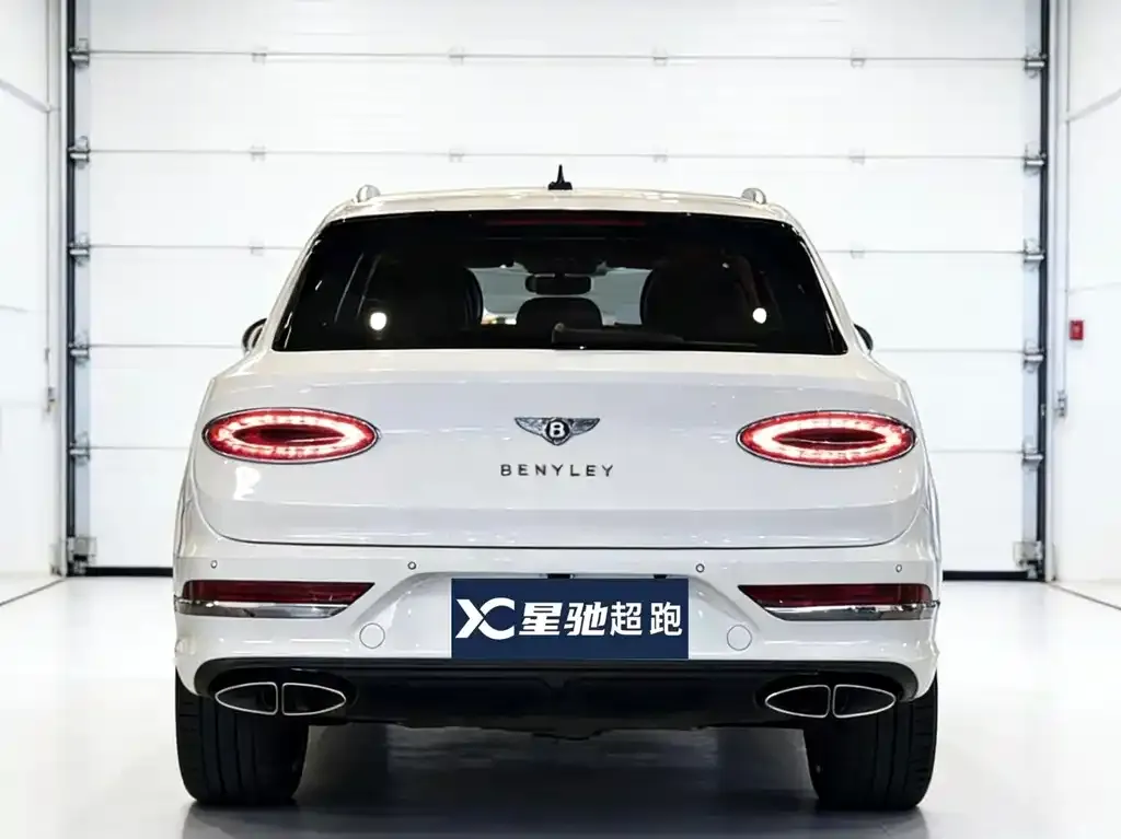 Bentley Bentayga 2022 из CN, фото 2