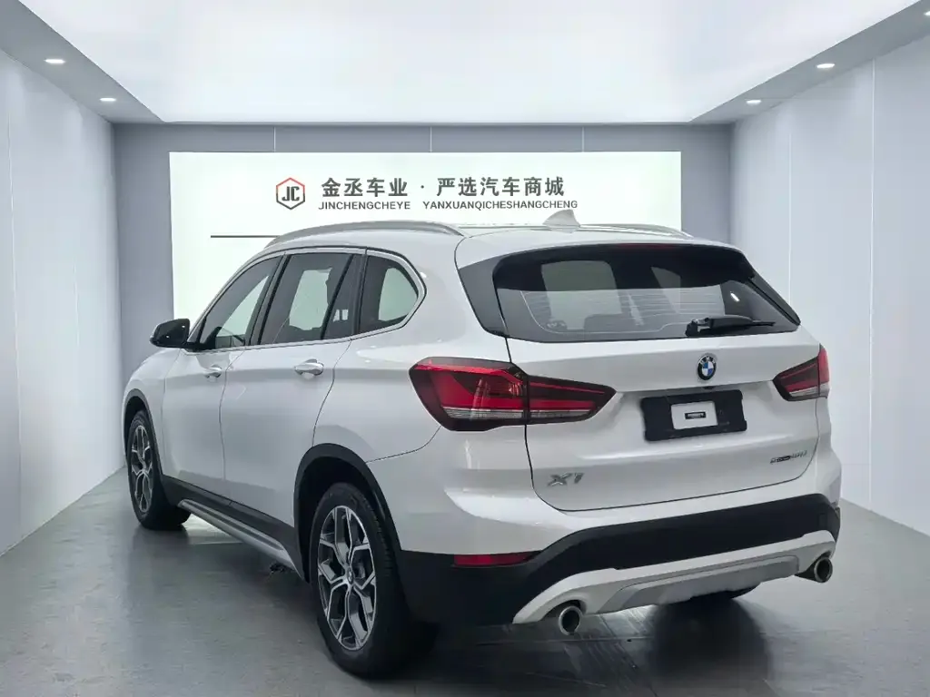 BMW X1 2022 из CN, фото 2