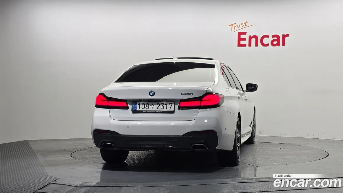 BMW 5-Series 2021 из KR, фото 3