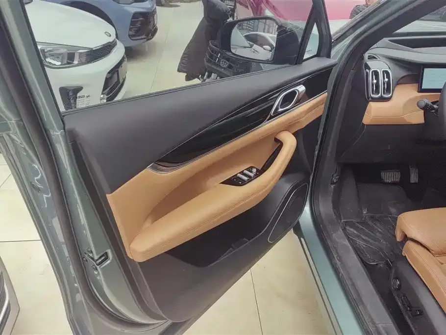 Geely Boyue L 2025 из CN, фото 5