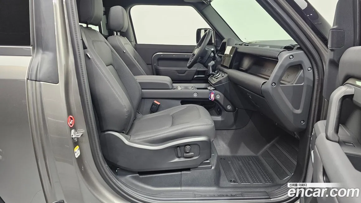 Land Rover Defender 2025 из KR, фото 6