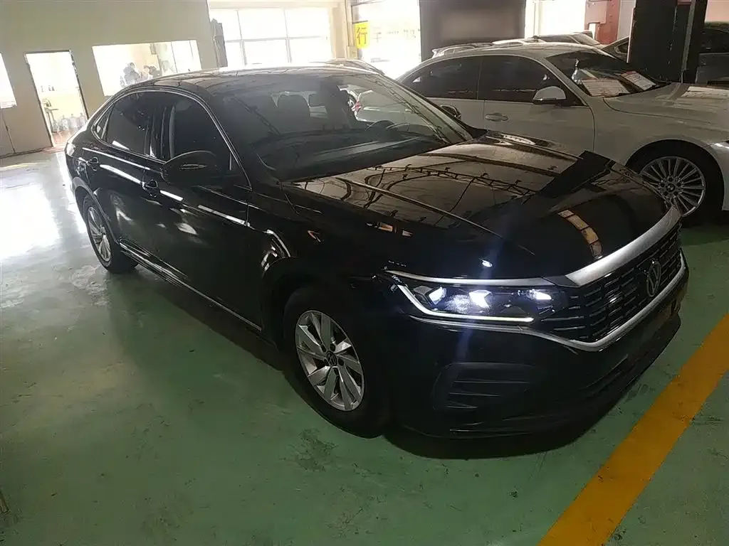 Volkswagen Passat 2023 из CN, фото 6