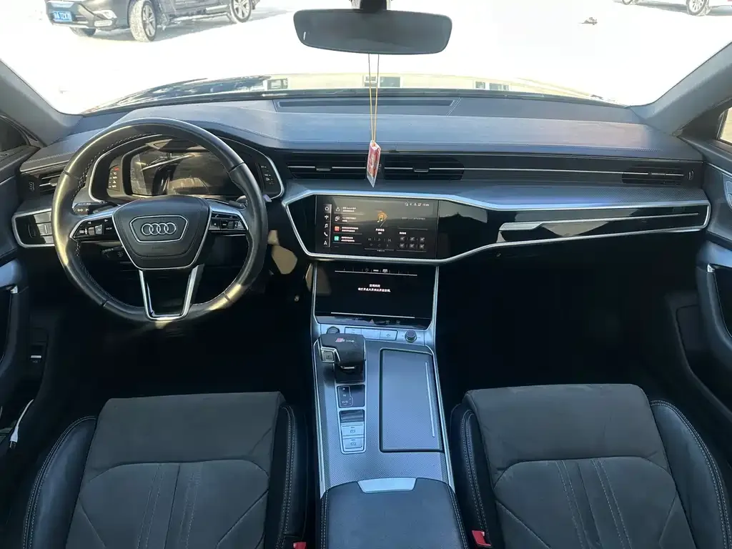 Audi A6L 2024 из CN, фото 2
