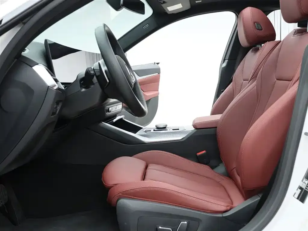 BMW 4 Series 2025 из CN, фото 7