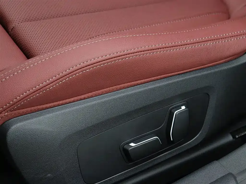 BMW 4 Series 2025 из CN, фото 10