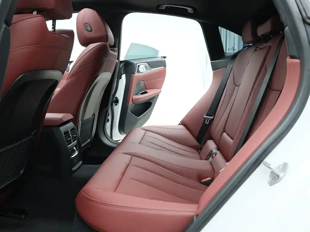 BMW 4 Series 2025 из CN, фото 5