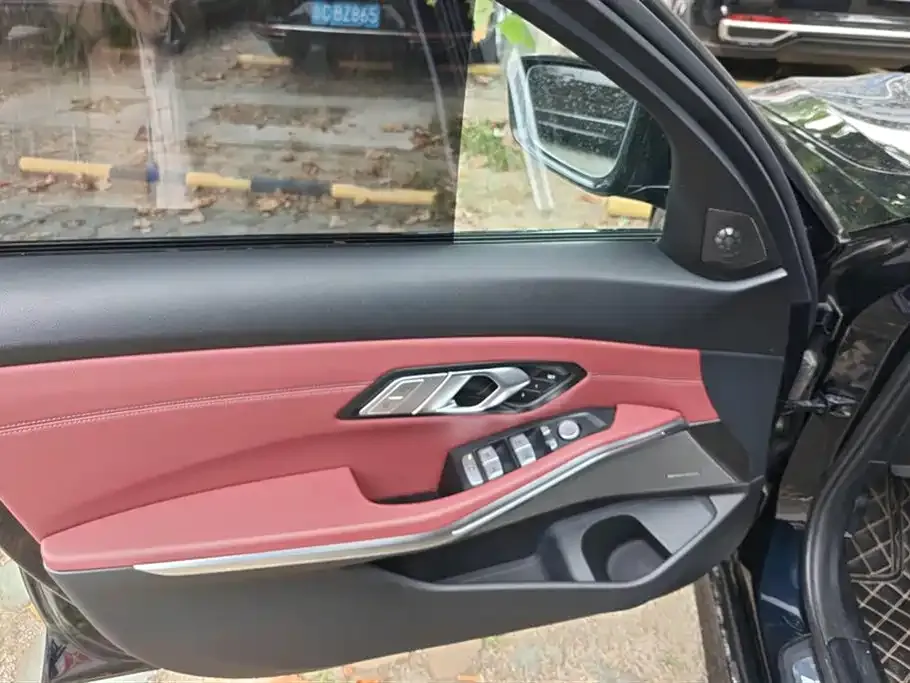 BMW 3 Series 2022 из CN, фото 5