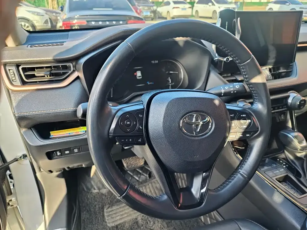 Toyota Wildlander 2023 из CN, фото 9