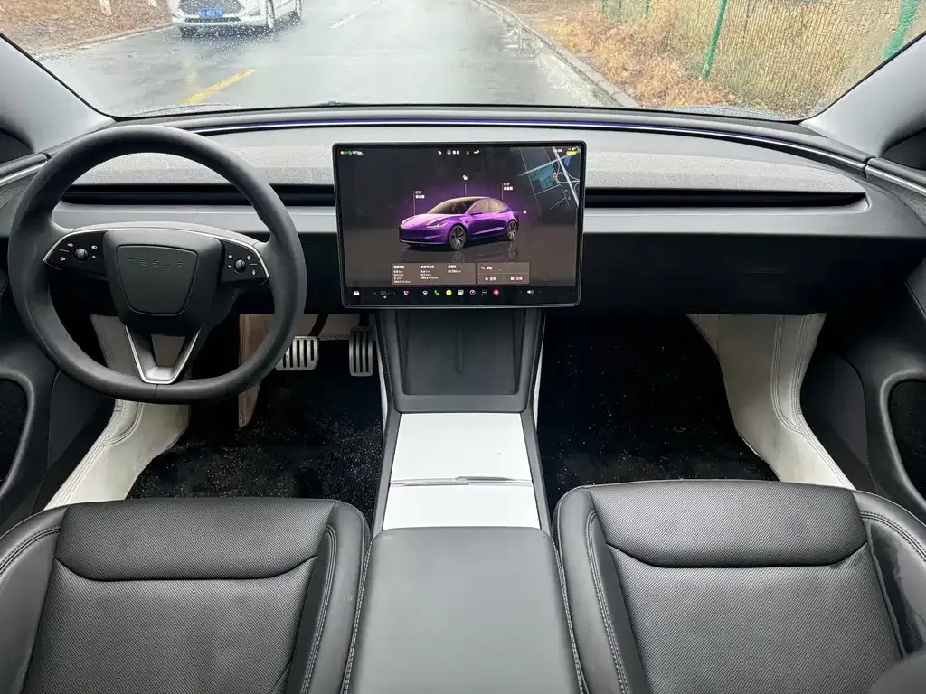 Tesla Model 3 — фото 9