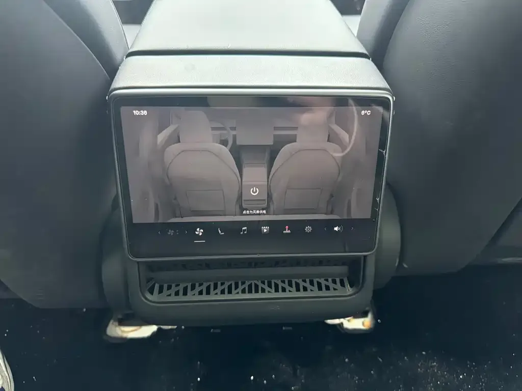 Tesla Model 3 — фото 3