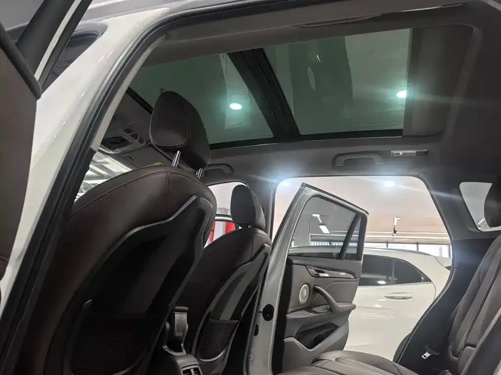 BMW X1 2021 из CN, фото 6