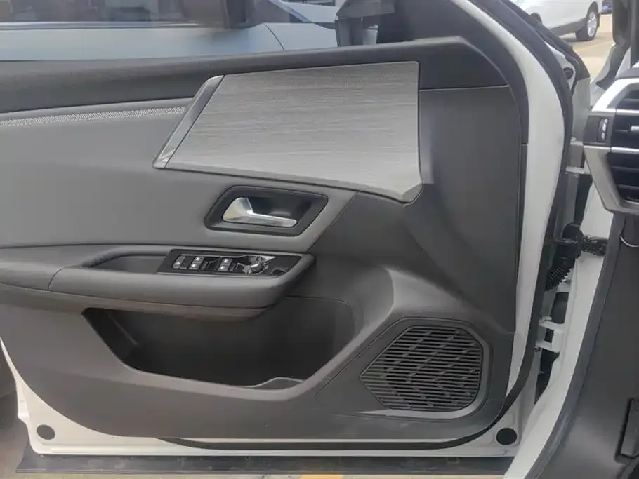Citroen C5 X 2022 из CN, фото 7