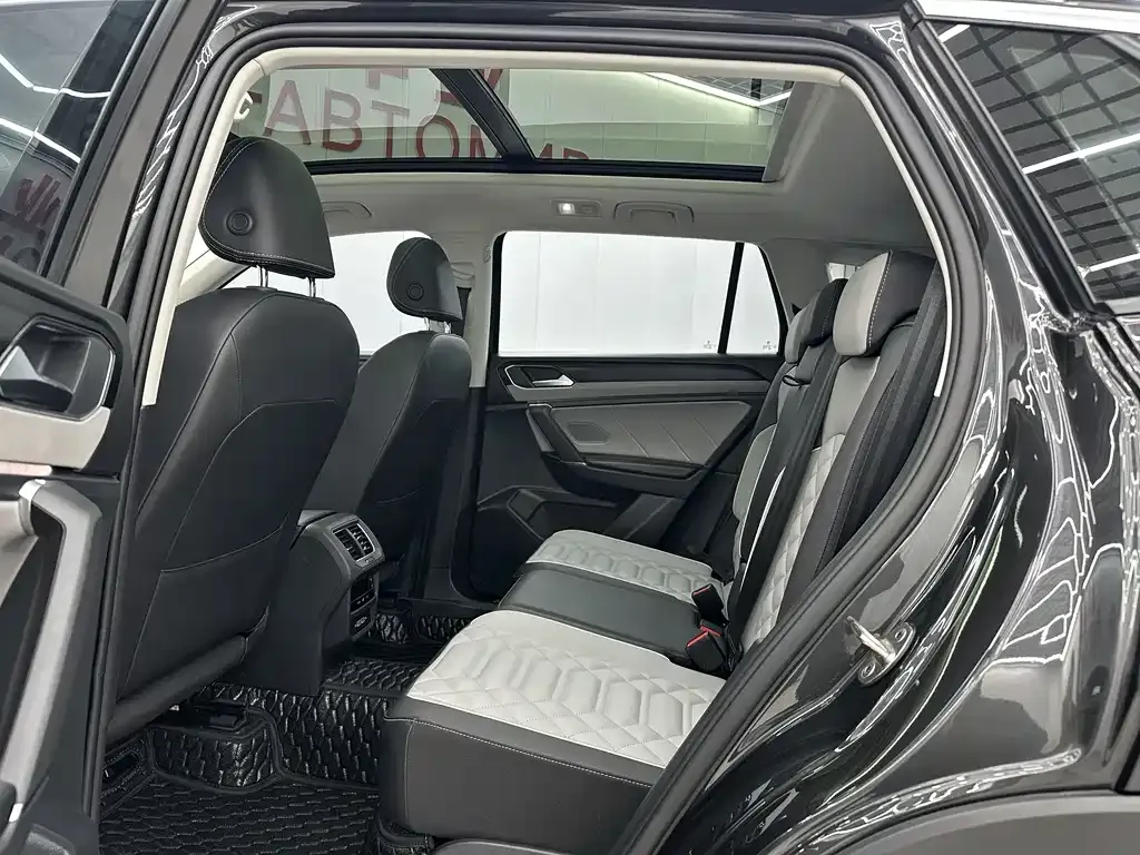 Volkswagen Tayron 2023 из CN, фото 5